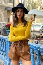 Шорти зі штучної шкіри