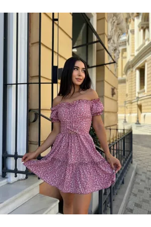 Сукня з рюшами