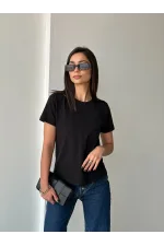 Жіноча футболка базова однотонна