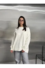 Светр жіночий з декоративним швом
