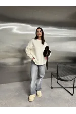 Светр жіночий з декоративним швом
