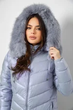 Куртка жіноча зимова коротка, колір блакитний