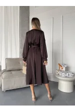 Шовкова сукня на запах